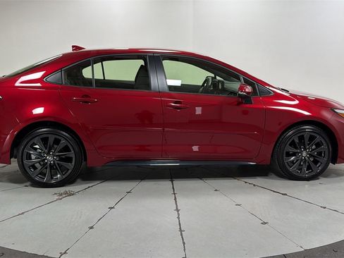 Certified 2025 Toyota Corolla SE w/ Body Protection Package (TMS) image 6