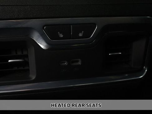 Used 2025 Chevrolet Silverado 2500 High Country w/ Technology Package AWD/4WD image 9