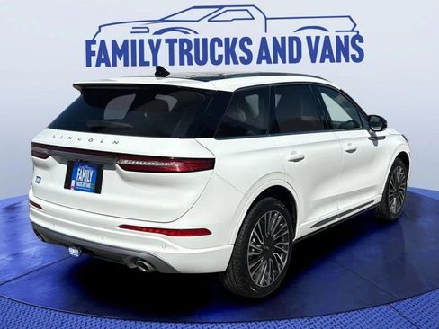 Used 2021 Lincoln Corsair Reserve w/ Sport Package image 5