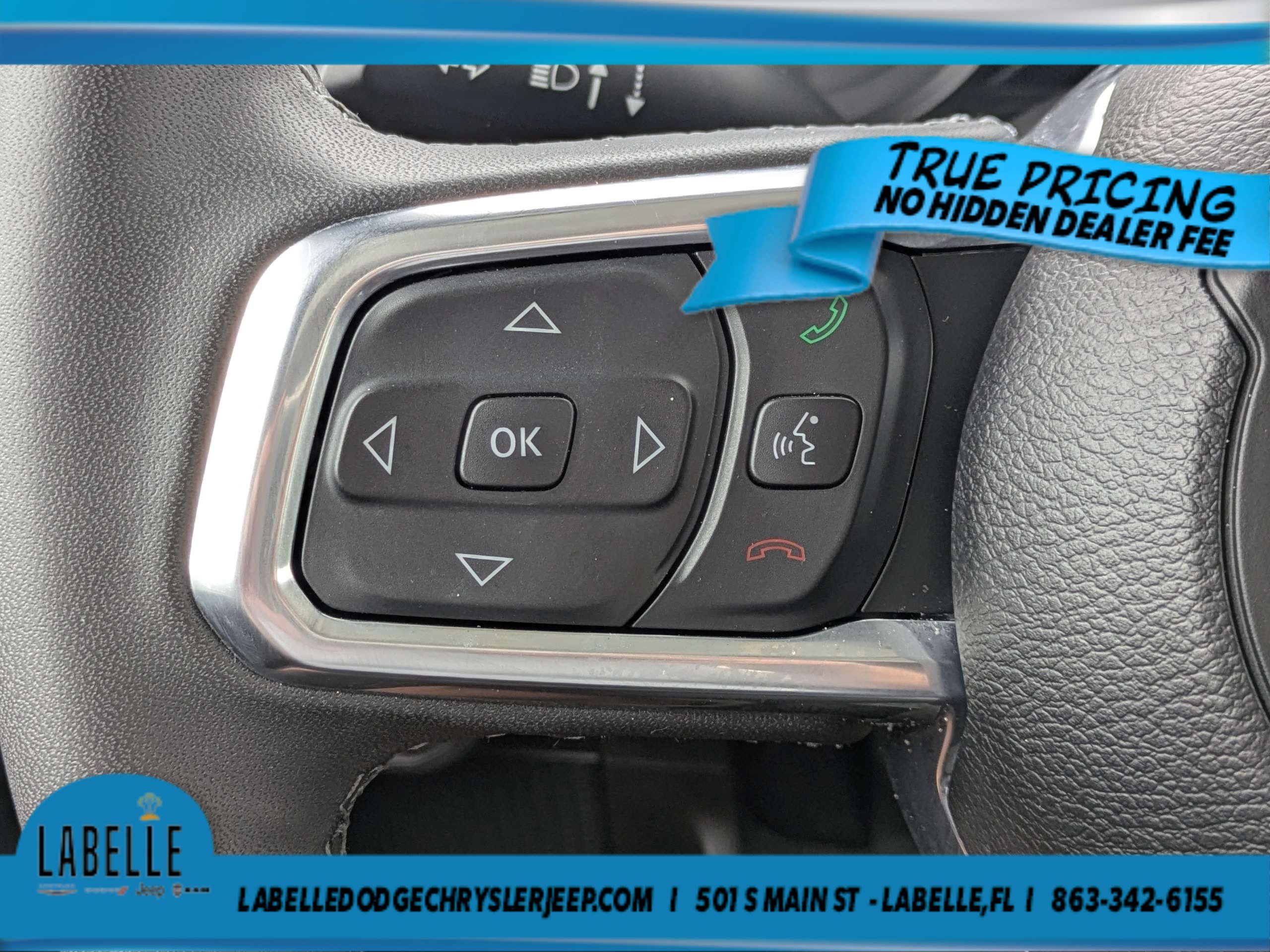 Used 2026 Jeep Wrangler Unlimited Sahara AWD/4WD image 18