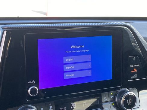 Used 2025 Toyota Highlander XSE image 8