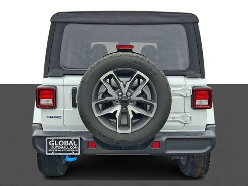 Used 2024 Jeep Wrangler Unlimited w/ Convenience Group image 6