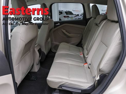 Used 2018 Ford Escape SE w/ SE Sync 3 Package AWD/4WD image 21
