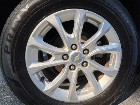 Used 2018 Chevrolet Equinox LT AWD/4WD image 18