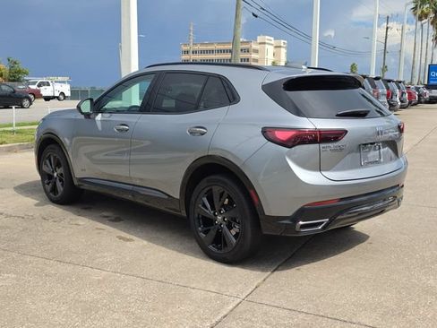 Used 2025 Buick Envision Sport Touring AWD/4WD image 3