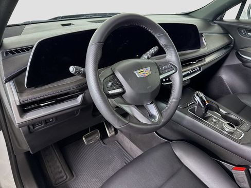 Used 2024 Cadillac XT4 Sport w/ Trailering Package AWD/4WD image 9