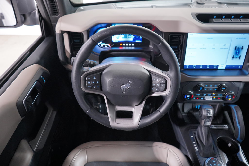 Used 2023 Ford Bronco Wildtrak AWD/4WD image 12