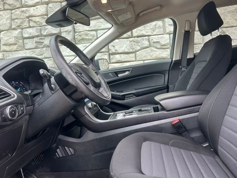 Used 2023 Ford Edge SE image 8