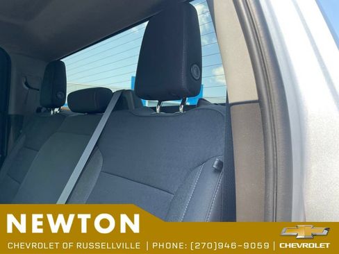 Used 2021 Chevrolet Silverado 1500 LT AWD/4WD image 33
