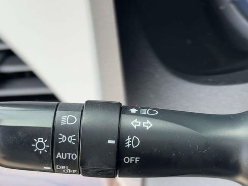 Used 2020 Toyota Sienna Limited Premium image 26