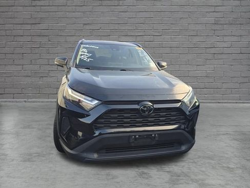 Used 2024 Toyota RAV4 XLE FWD image 2