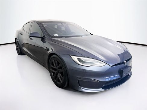 Used 2021 Tesla Model S Plaid image 14