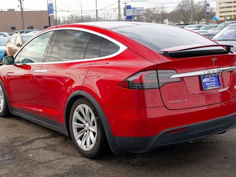 Used 2016 Tesla Model X 90D image 5