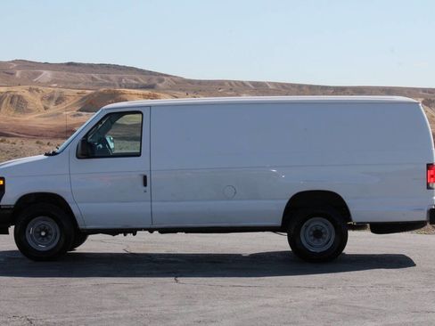 Used 2014 Ford E-350 and Econoline 350 Extended Super Duty image 5