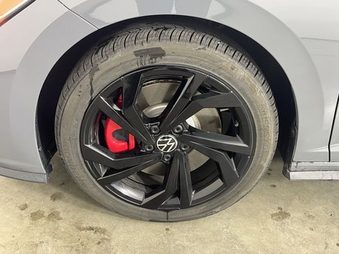 Used 2023 Volkswagen Jetta GLI Autobahn image 22