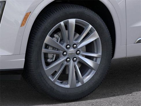 New 2025 Cadillac XT6 Premium Luxury w/ Technology Package image 9