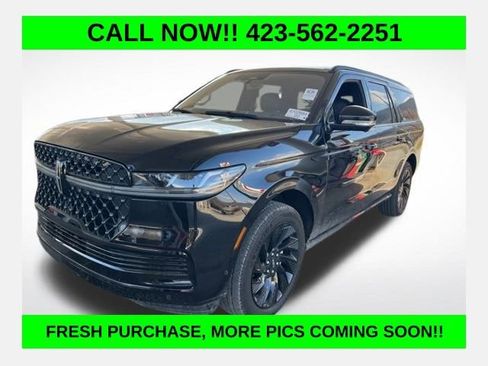 Used 2025 Lincoln Navigator L Reserve w/ Jet Appearance Package image 1