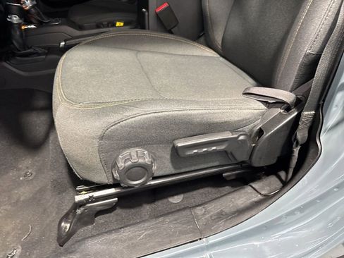 Used 2024 Jeep Wrangler Sport S image 29