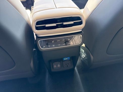 New 2026 Genesis GV80 3.5T e-SC image 14