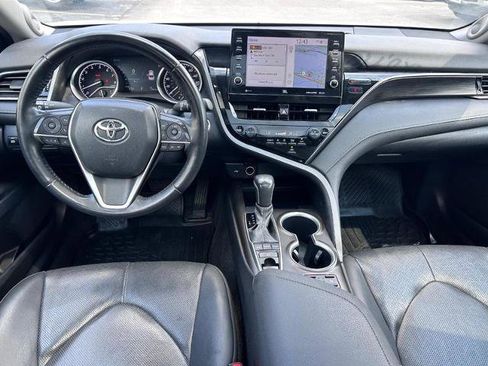 Used 2024 Toyota Camry XLE w/ Navigation Package image 11