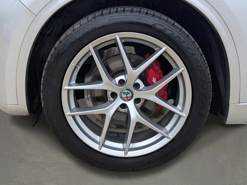 Used 2020 Alfa Romeo Stelvio Ti AWD/4WD image 9