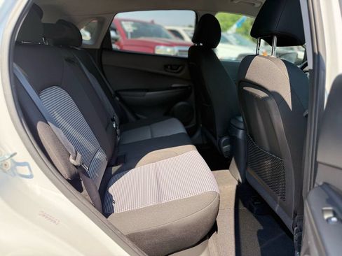 Used 2021 Hyundai Kona SEL FWD image 7