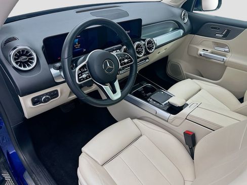 Certified 2023 Mercedes-Benz GLB 250 image 9