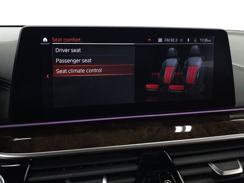 Used 2020 BMW M550i xDrive w/ Executive Package image 27