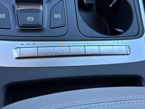 New 2026 Kia Carnival FWD image 26