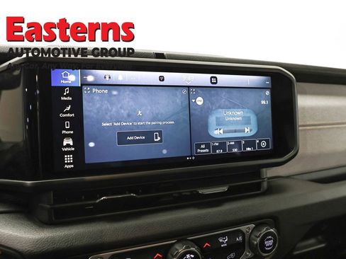 Used 2024 Jeep Wrangler Unlimited AWD/4WD image 19