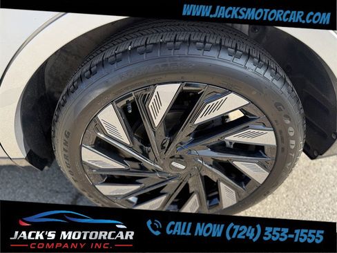 Used 2024 Lincoln Nautilus Reserve w/ Equipment Group 202A image 14