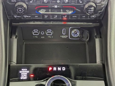 New 2024 Jeep Grand Cherokee Limited 4xe w/ Luxury Tech Group II image 22