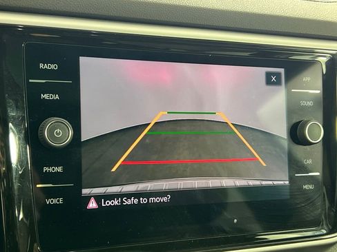 Used 2022 Volkswagen Atlas SE image 39