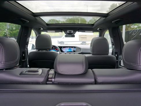 New 2026 Mercedes-Benz GLE 53 AMG 4MATIC image 28