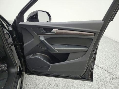 Used 2023 Audi Q5 2.0T Premium w/ Convenience Package image 19