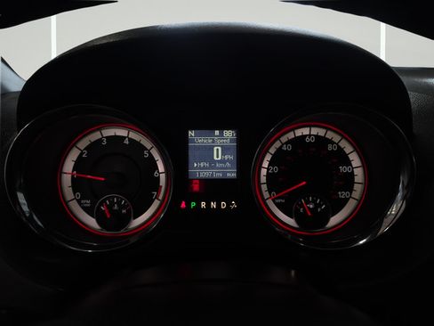 Used 2018 Dodge Grand Caravan GT FWD image 17