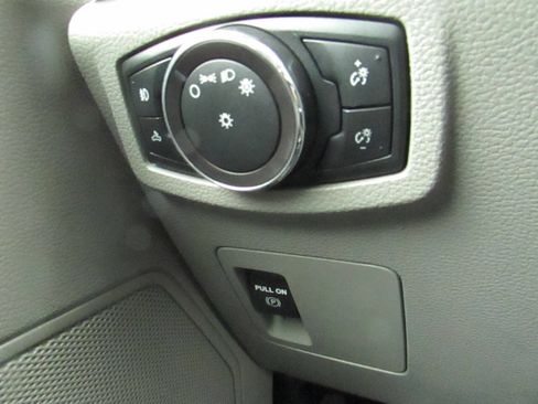 Used 2018 Ford F150 XL w/ Equipment Group 101A Mid image 18