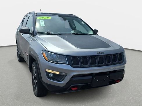 Used 2020 Jeep Compass Trailhawk image 3