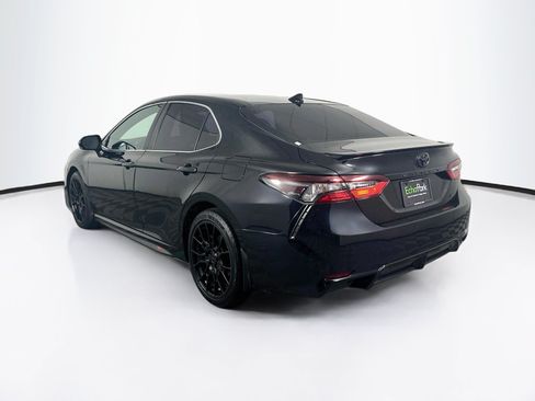 Used 2021 Toyota Camry SE w/ TRD Appearance Package (TMS) FWD image 5