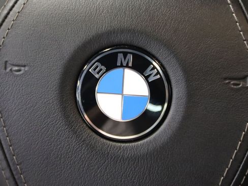Used 2019 BMW 750i RWD image 45
