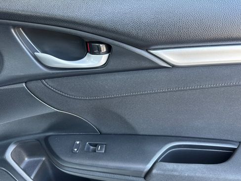 Used 2018 Honda Civic EX image 21