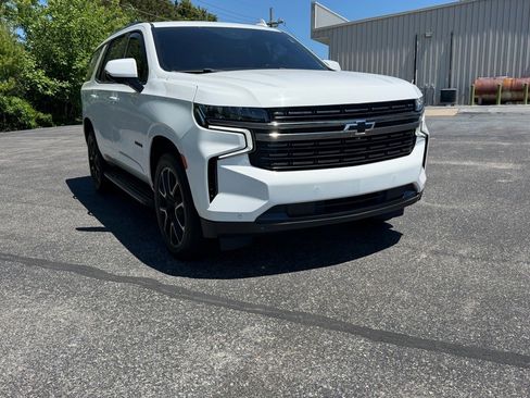 Used 2022 Chevrolet Tahoe RST w/ Luxury Package AWD/4WD image 3