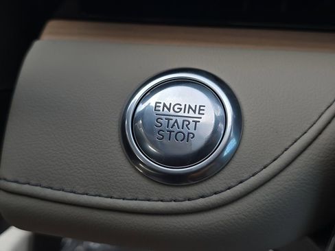 New 2025 Lincoln Nautilus Reserve image 23