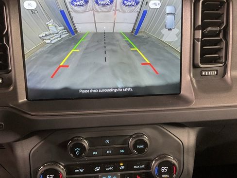 Used 2025 Ford Bronco Big Bend image 18