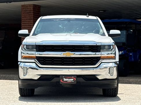 Used 2018 Chevrolet Silverado 1500 LT w/ Texas Edition RWD image 2