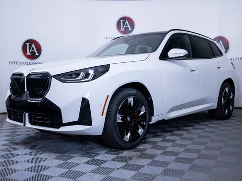 New 2026 BMW X3 xDrive30i w/ Premium Package AWD/4WD image 3
