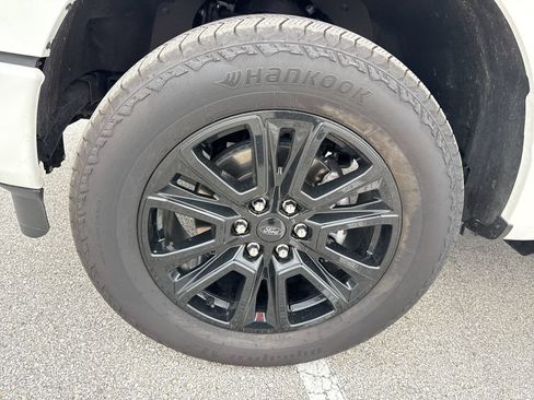 Used 2025 Ford F150 Platinum w/ FX4 Off-Road Package AWD/4WD image 18
