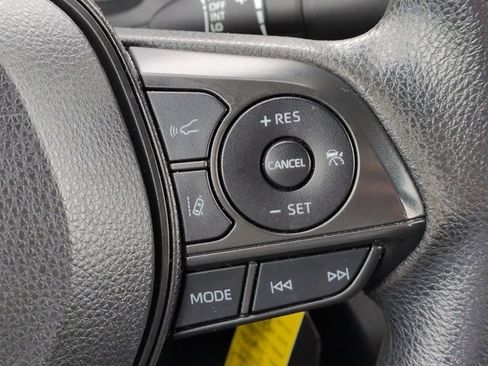 Used 2022 Toyota Corolla LE image 23