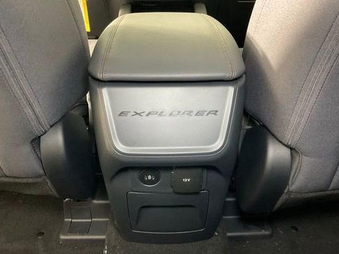 New 2026 Ford Explorer Active image 18