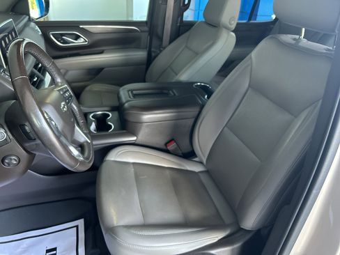 Used 2021 Chevrolet Tahoe Z71 w/ Luxury Package image 11